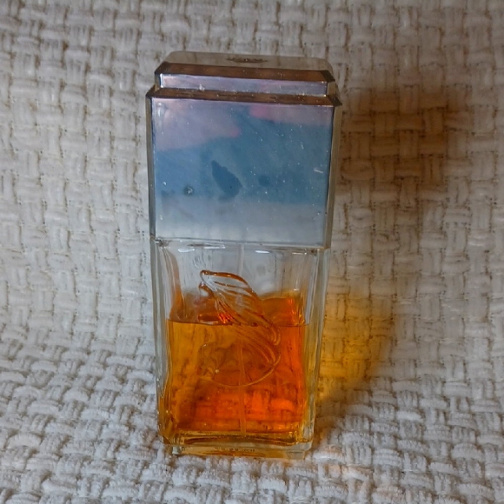 Vintage White Shoulders Perfume